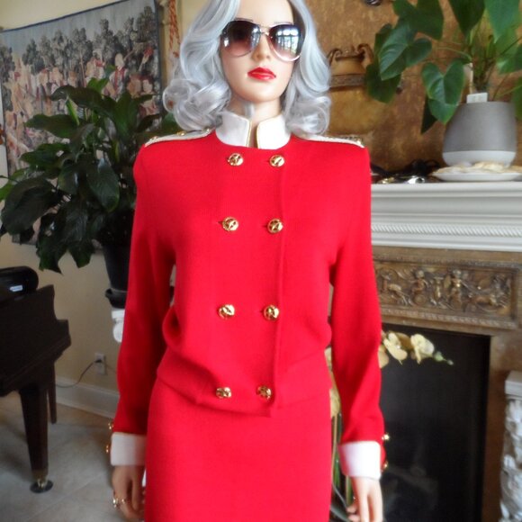St. John Cruize Line Knit Red/Ivory Trim Skirt & Jacket Suit Size 8 - Picture 6 of 16